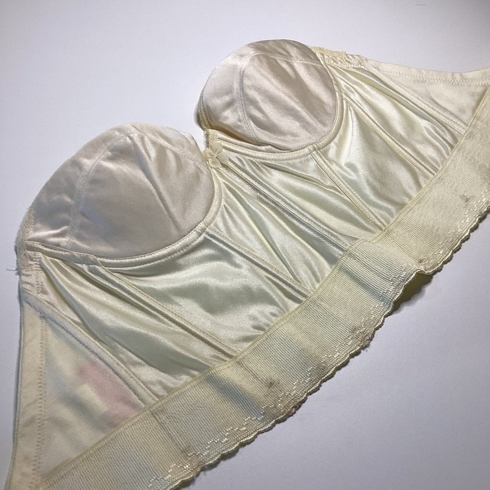 Paula Varsalone Elegant Ivory Vintage Corset Bra- Vintage size 36D